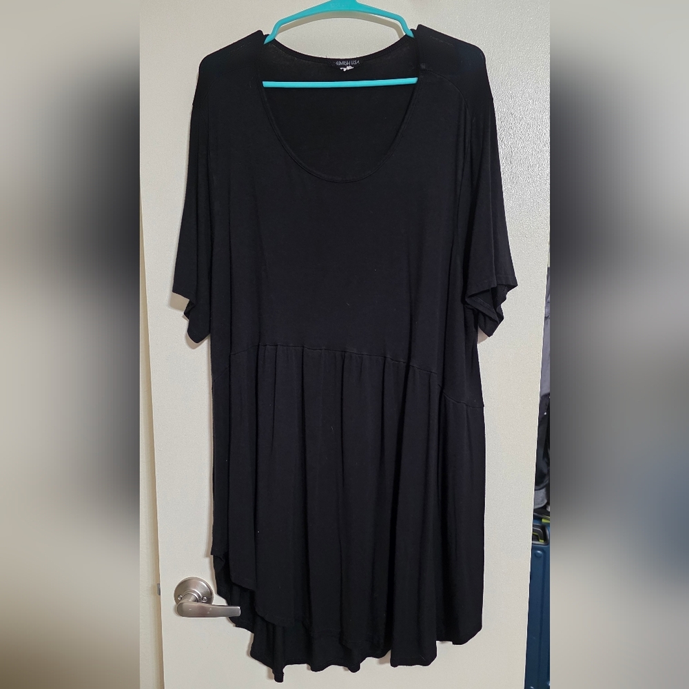 Chic Black Tunic Top
